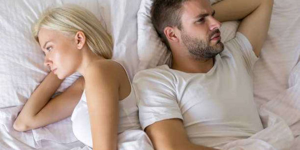 9 Signs That Your Relationship Is Becoming Uninteresting