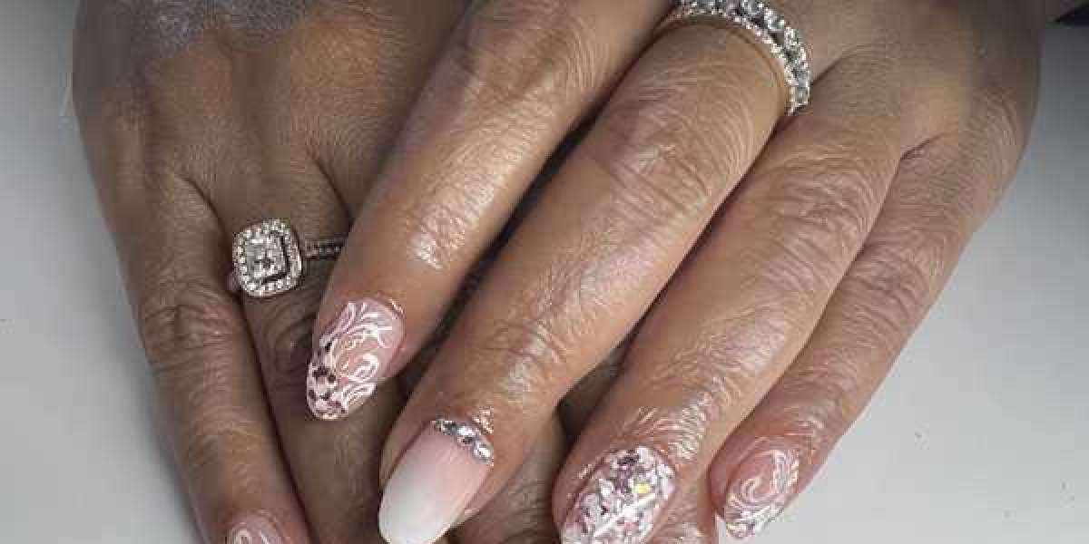 Nail Art Services in Noida