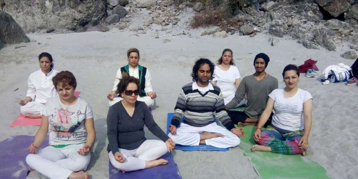 300 Hour Yoga Teacher Training in Rishikesh