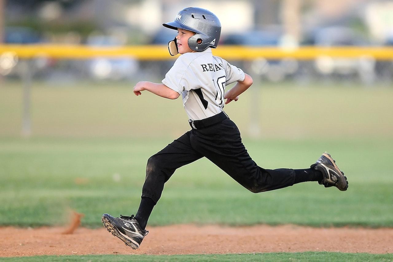 How To Pick The Right Youth Baseball Camps - i Business Day