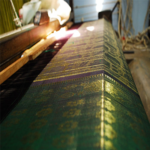 How is Saree Made? – Iraah.Store