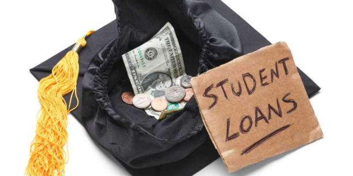 The Pros and Cons of Student Loans