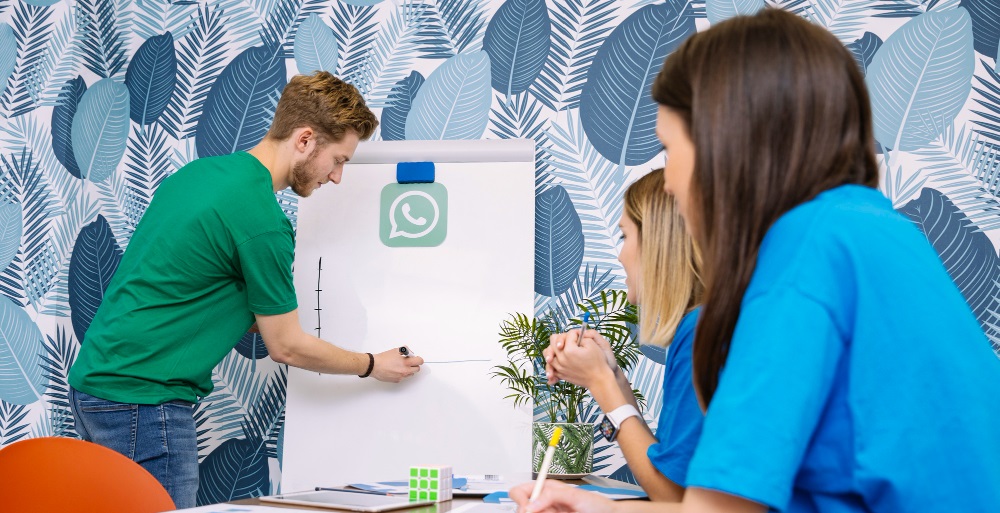 Amazing Pros of Using WhatsApp for Business - Edtech Official Blog