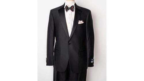 Picture-Perfect Weddings: Finding the Ideal Men’s Tuxedos for the Big Day