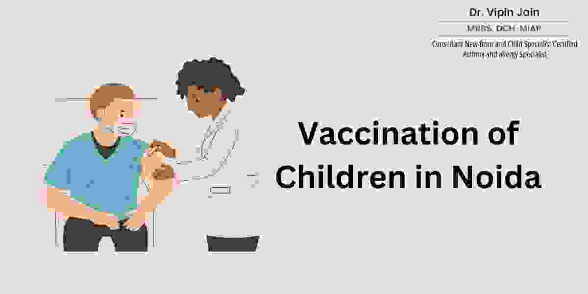 Vaccination of Children in Noida
