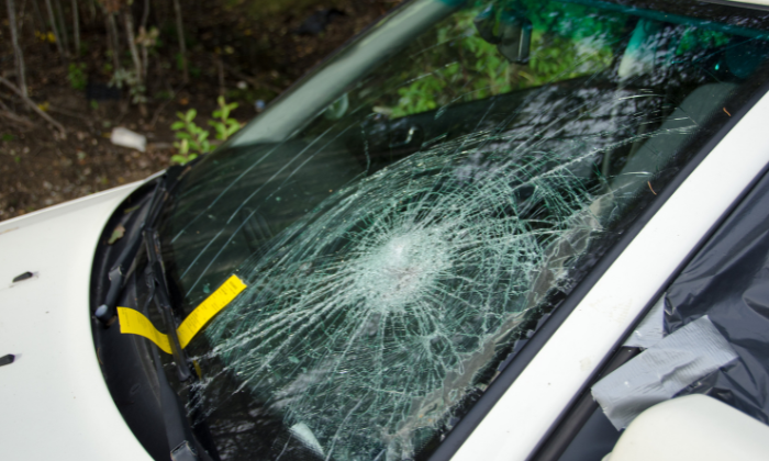 How To Fix A Cracked Windshield? | - Reliable Auto Glass