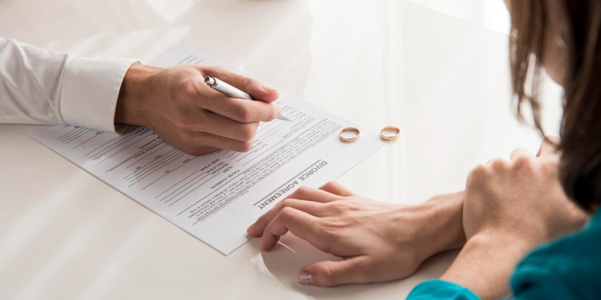 Navigating the Complexities of Divorce with Divorce Lawyers in Manassas, VA