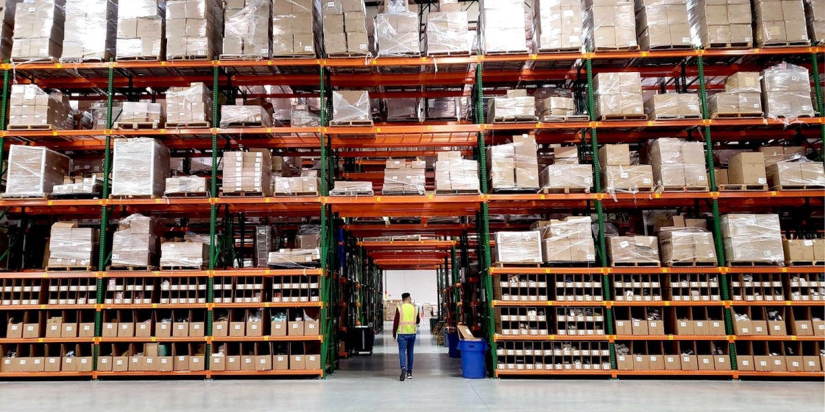 5 Crucial Factors to Consider When Choosing Fulfillment Services