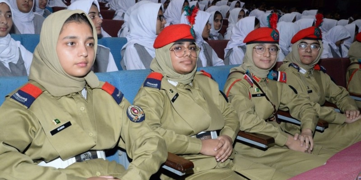 Technological Integration in Education: Lyallpur Girls Cadet College's Innovative Approach