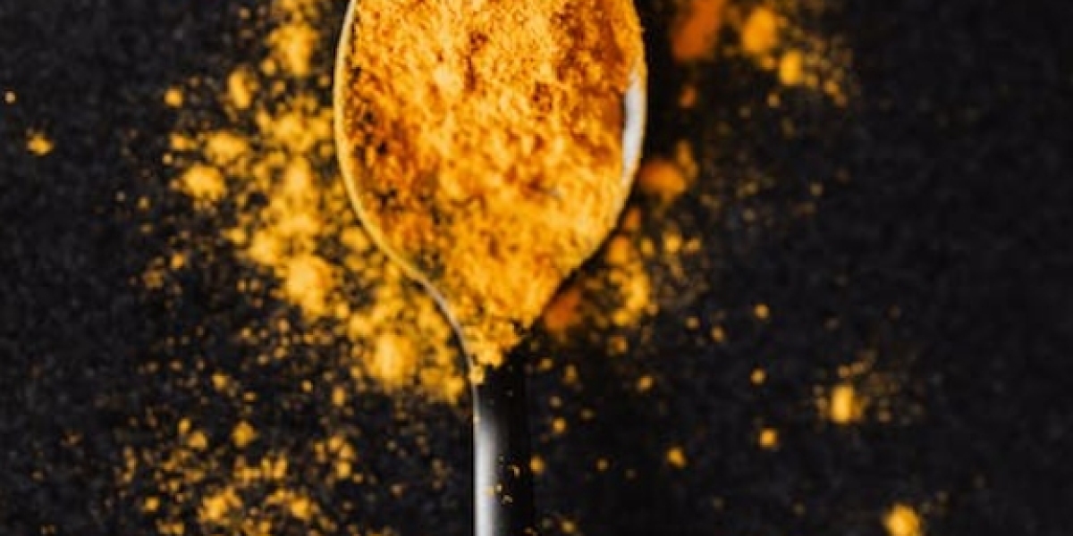 "Golden Glow: Unveiling the Pros of Turmeric for Spotless Skin"