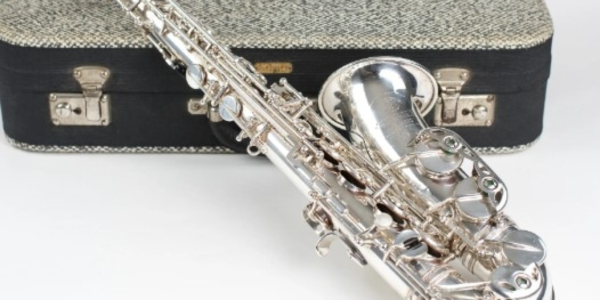 Finding the Perfect Melody: A Guide to Saxophones for Sale