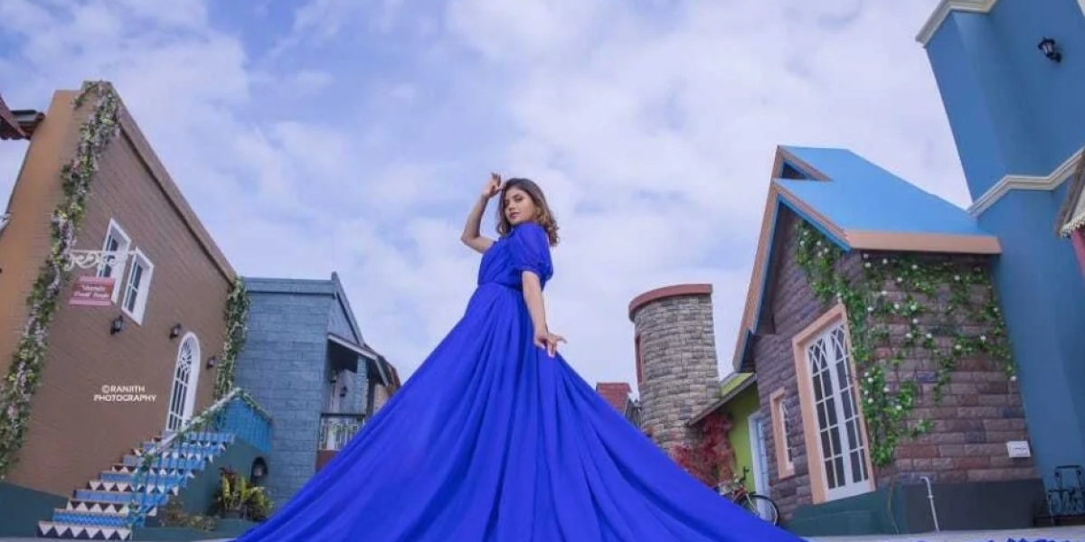 Elevate Your Pre-Wedding Shoot with Stunning Dresses on Rent