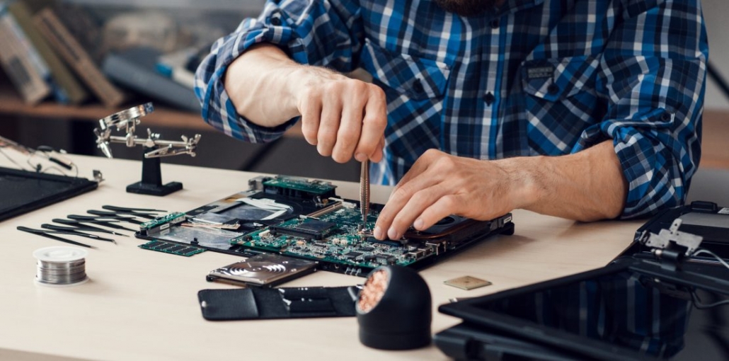 Your Trusted Partner for Gadgets and Computer Repair in Dubai | Qualist Technician