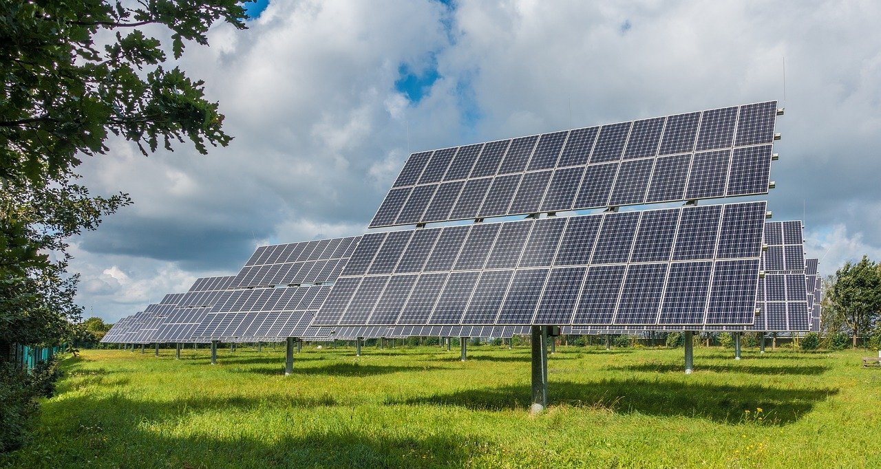 Solar Power Center - Renewable Energy Revolution & Sustainable Energy