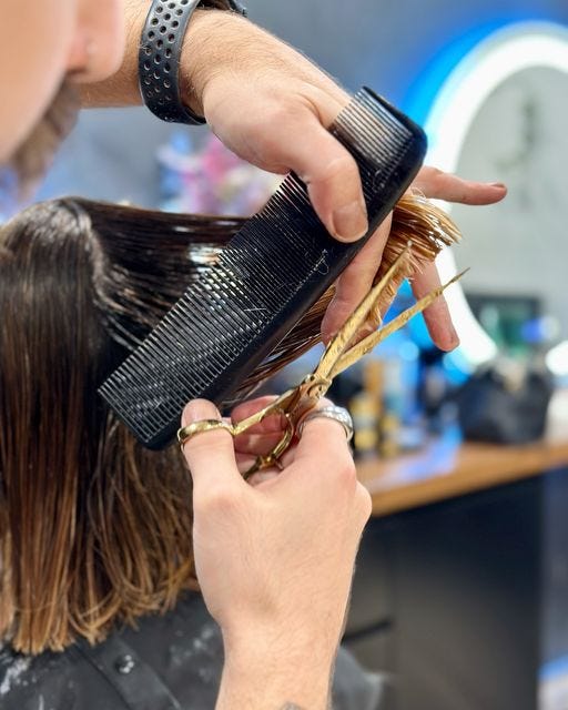 Choosing the Best Foils Manly: What You Need to Know | by Dealis Hair Boutique | Jul, 2024 | Medium