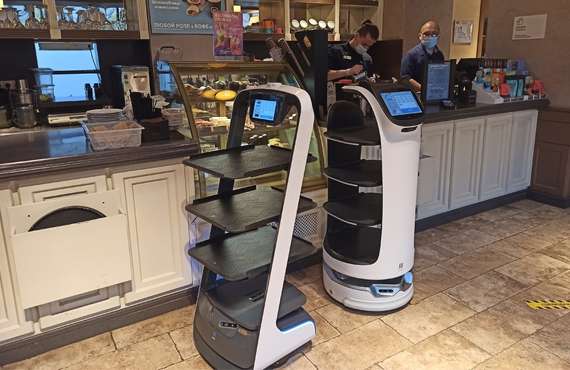 Food Delivery Robots UAE | BellaBot for Hospitality Sectors