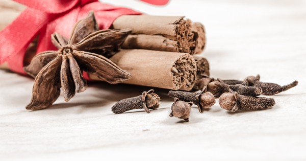 Valuefoodinfo's answer to What are the benefits of cloves to a woman? - Quora