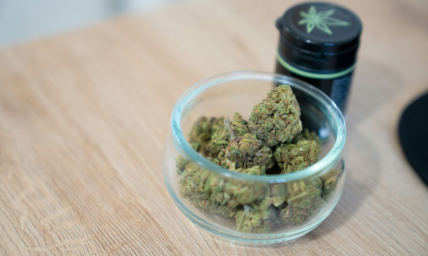 Buy Cannabis Online Canada: Your Shortcut to Top-Shelf Weed & Killer Deals