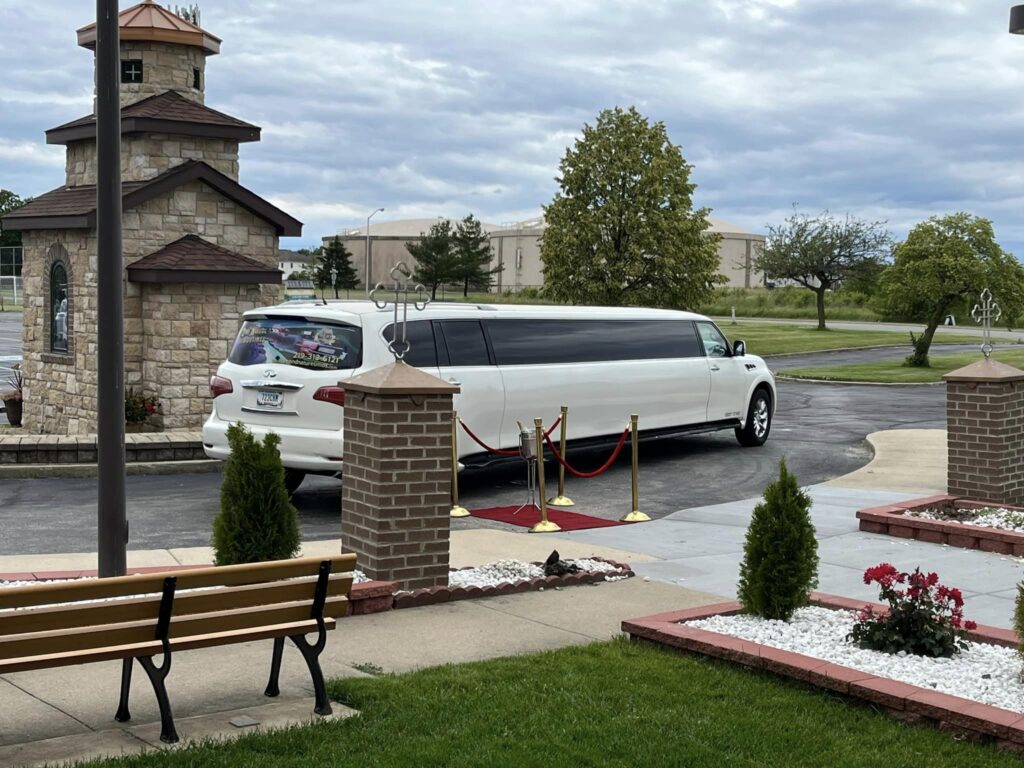 Tefft Limousine Service | Luxury Rides - Second Nature Limo
