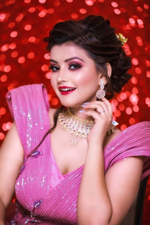 Why you must book an appointment in the best hair salon in varanasi? | Vipon