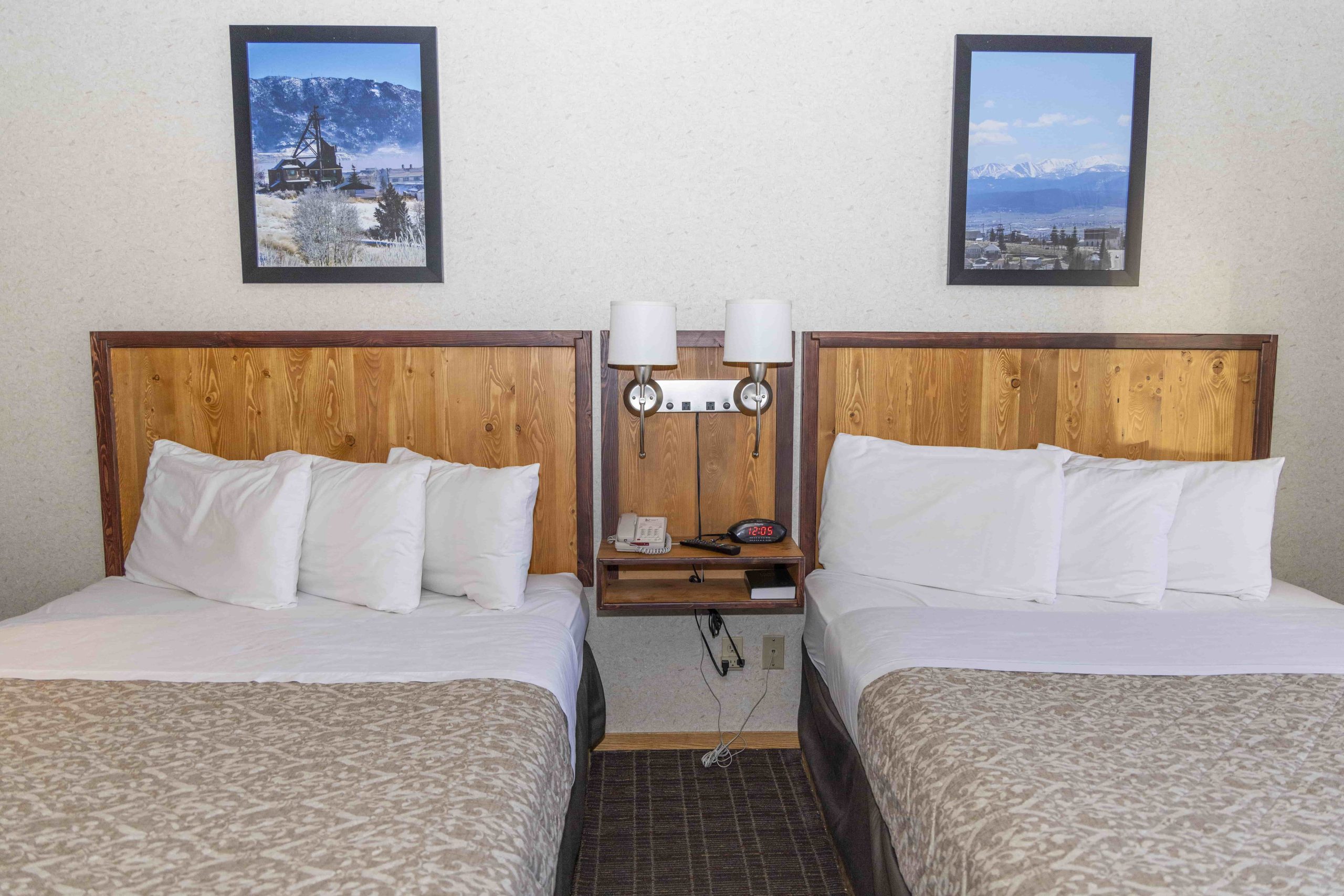 Best Free Wifi Internet Hotel Room in Butte Montana - Rocker Inn