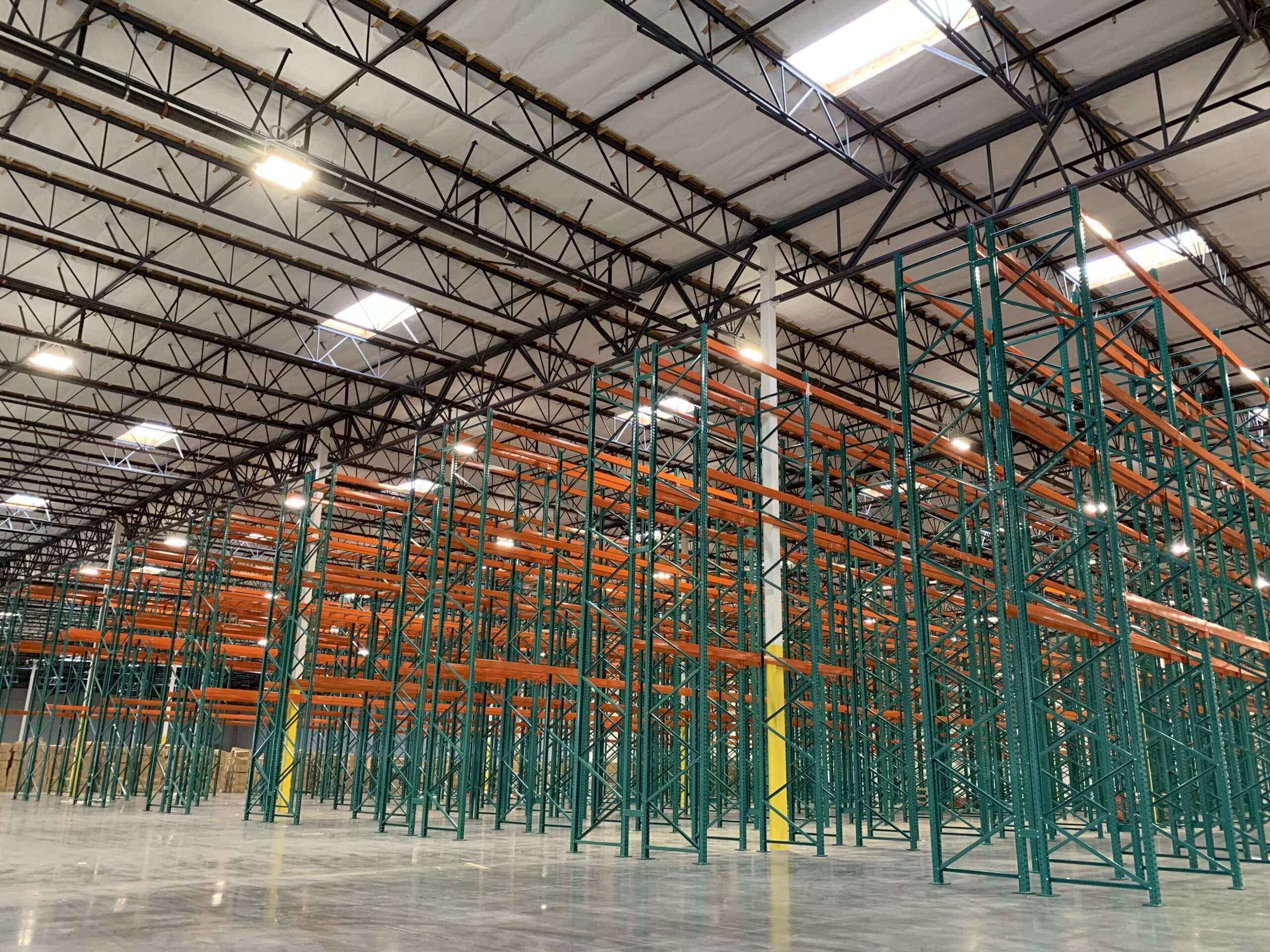 Why Pallet Rack Beam Thickness Matters for Warehouse Safety