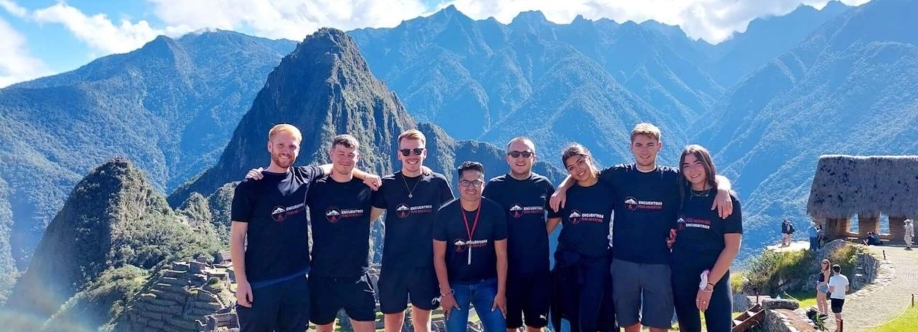 Encuentros Peru Adventure Cover Image