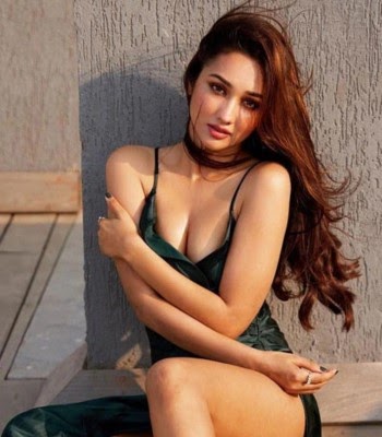 Redefining Elegance: Luxury Escort Service in Chennai with Celebrities Escort HUB