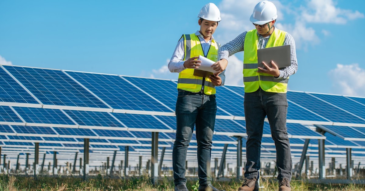 Benefits of hiring locally owned and operated services of solar installers in Sunshine Coast