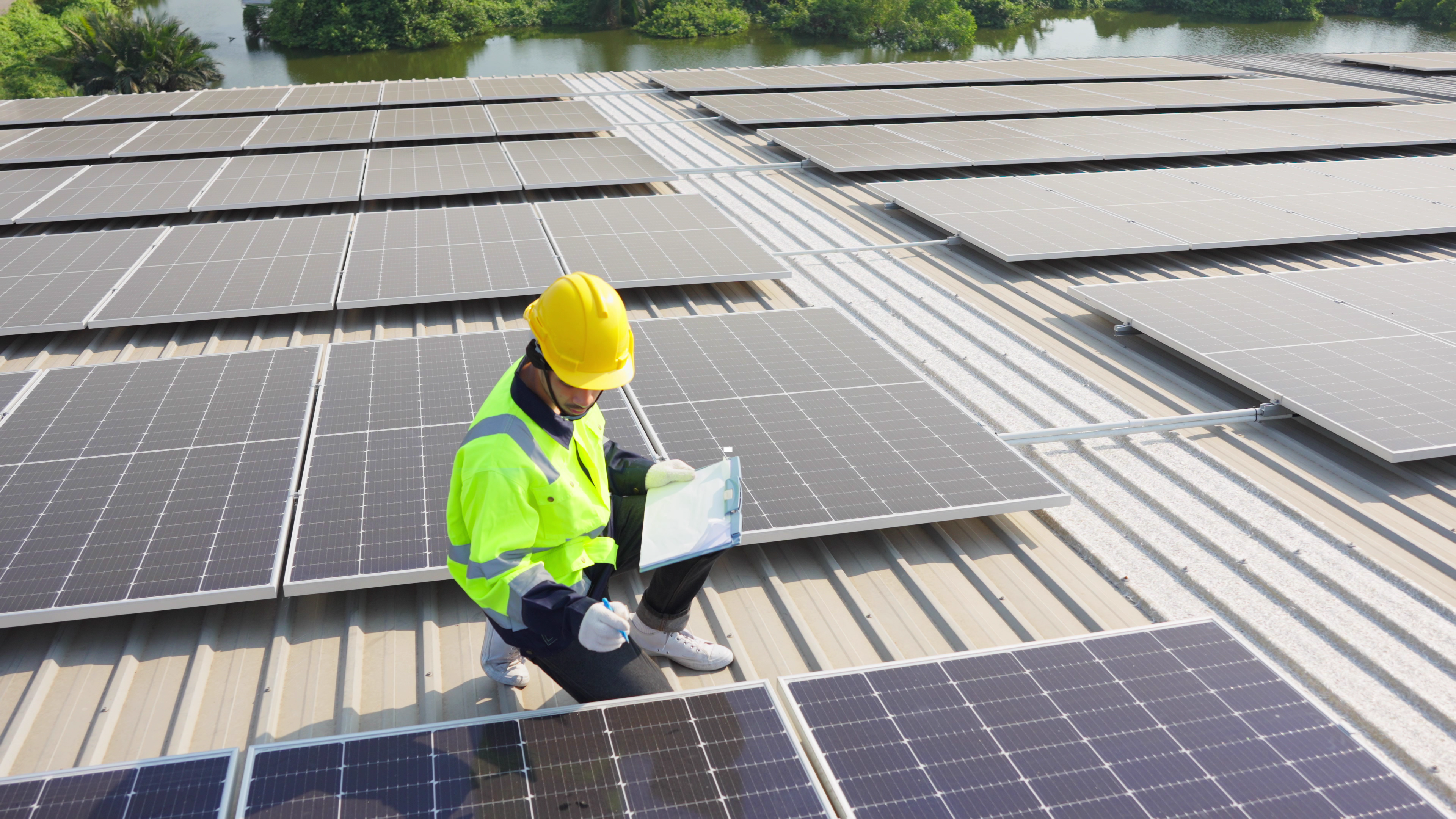 Repowering & Decommissioning | C&I, Community & Utility-Scale Solar + Storage Projects